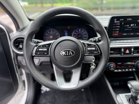 Used 2019 Kia Forte LXS FWD image 22