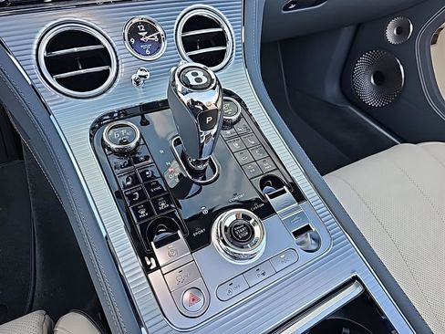 New 2024 Bentley Continental GT V8 image 38