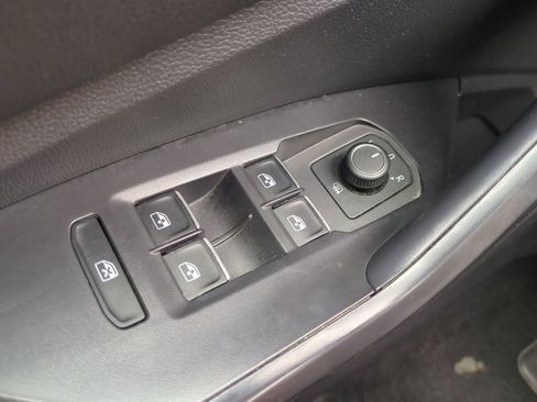 Used 2024 Volkswagen Jetta S FWD image 25