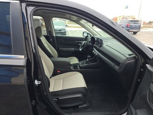 Certified 2025 Honda CR-V EX image 15