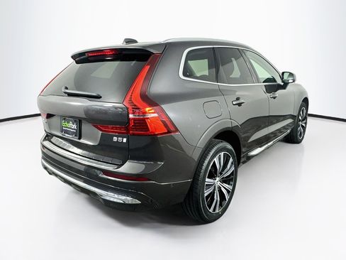 Used 2023 Volvo XC60 B5 Plus w/ Protection Package Premier FWD image 9
