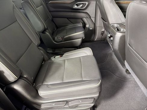 Used 2021 Chevrolet Tahoe Premier w/ Premium Package image 14