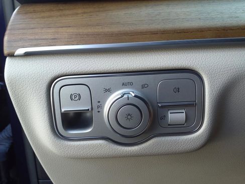 Used 2022 Mercedes-Benz GLE 350 4MATIC image 20