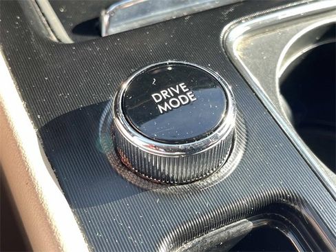 Used 2020 Lincoln Corsair FWD image 36