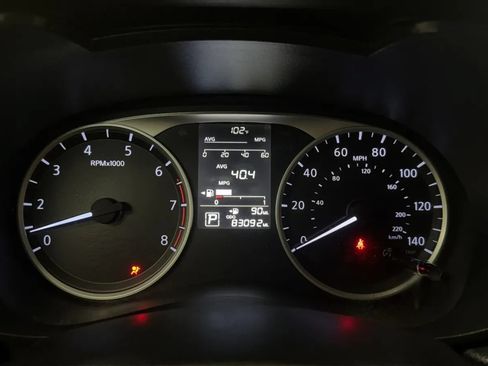 Used 2020 Nissan Versa S FWD image 11