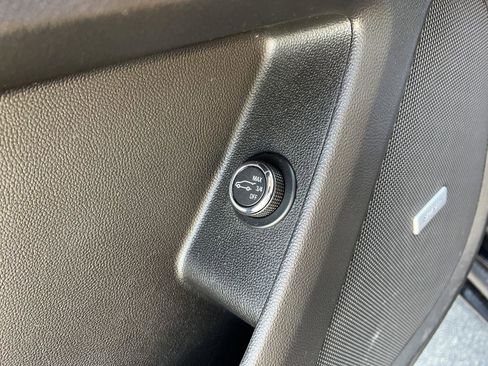 Used 2019 Chevrolet Traverse High Country image 15