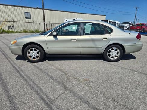 Used 2006 Ford Taurus SEL FWD image 6