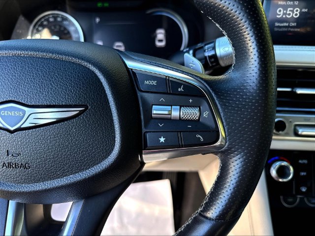 Used 2025 Genesis G70 2.5T RWD image 14