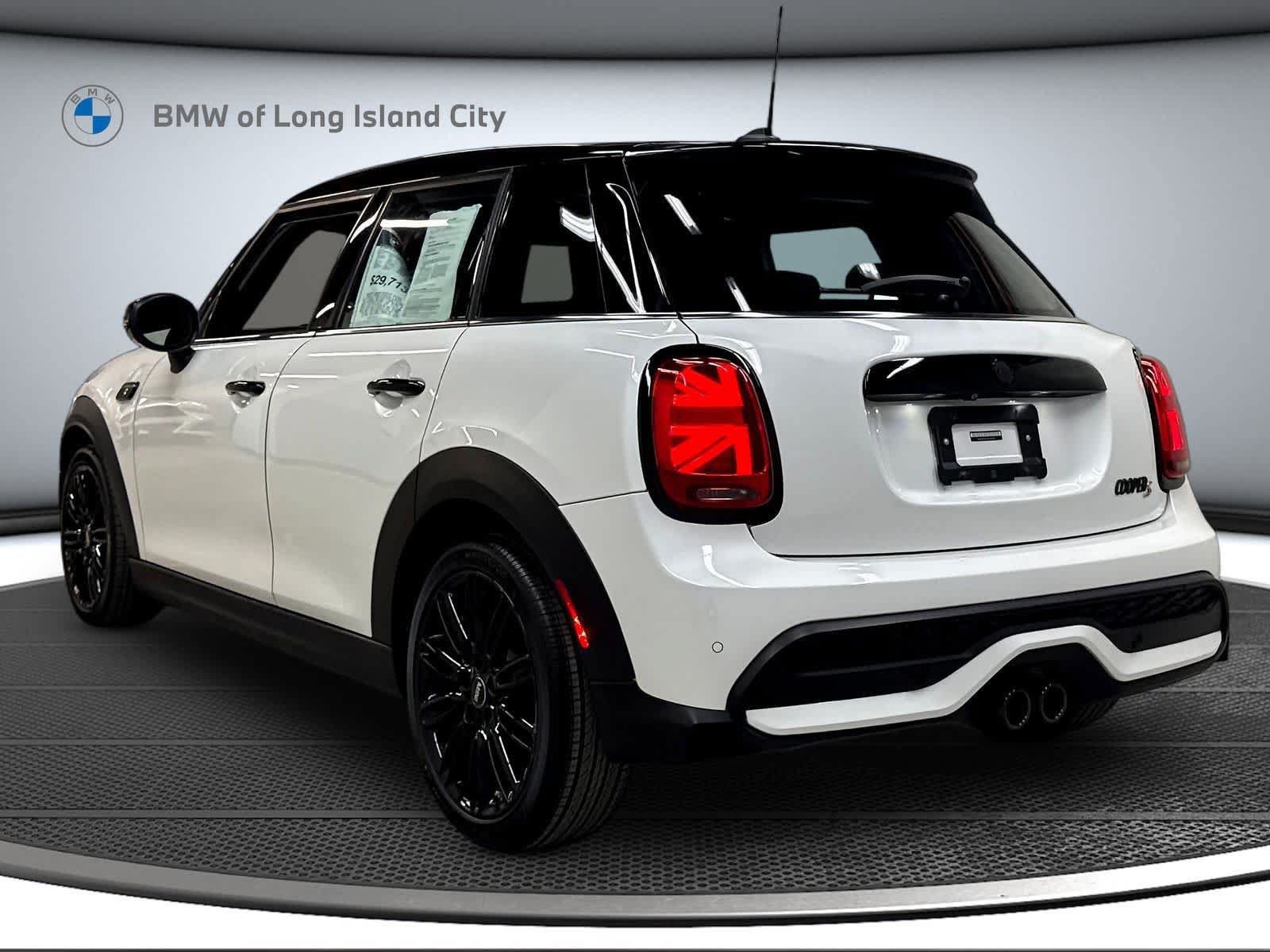 Used 2024 MINI Cooper S w/ Signature Upholstery Package FWD image 7