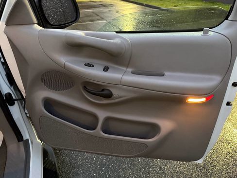 Used 1998 Ford F150 XL RWD image 25