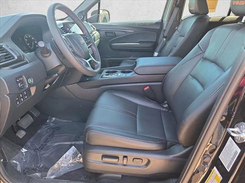 Used 2025 Honda Ridgeline TrailSport image 17