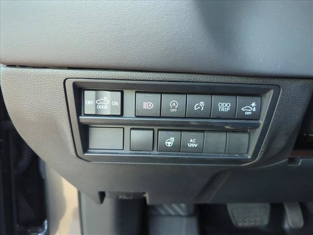 Used 2022 Toyota Tundra Platinum RWD image 15