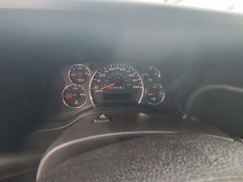 Used 2015 GMC Savana 2500 Extended image 12