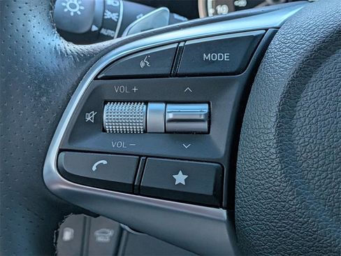 Used 2023 Genesis G70 3.3T w/ Sport Prestige Package image 27