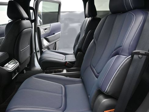 New 2027 INFINITI QX80 Sensory w/ Sport Exterior Package AWD/4WD image 19