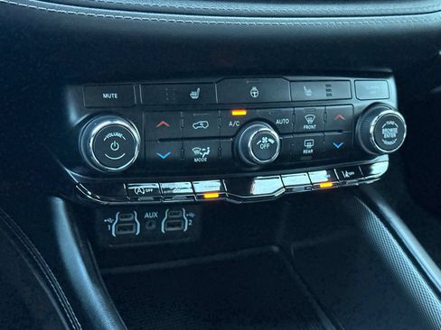 Used 2021 Dodge Durango GT AWD/4WD image 21