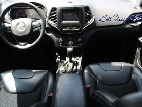 Used 2021 Jeep Cherokee Latitude Plus FWD image 14