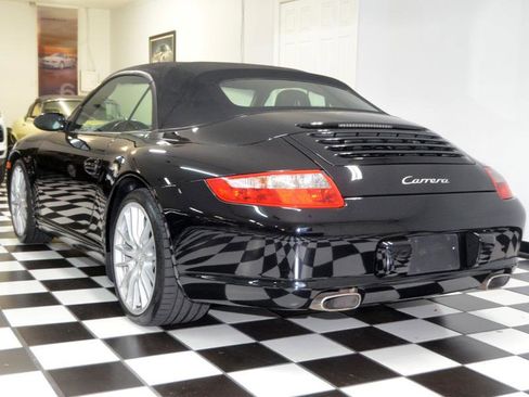Used 2005 Porsche 911 Carrera image 8