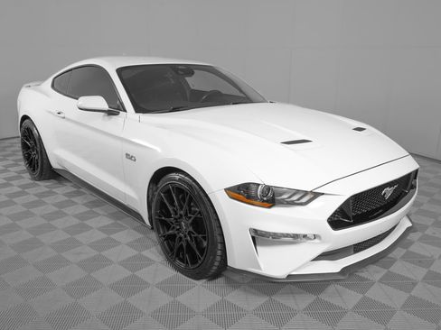 Used 2023 Ford Mustang GT Premium RWD image 3