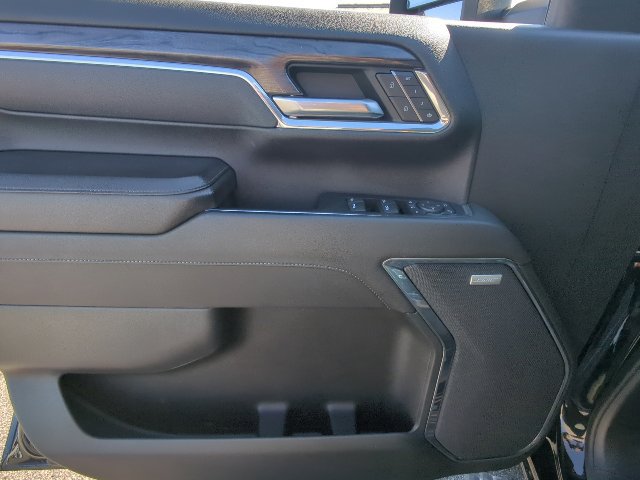 Used 2024 Chevrolet Silverado 2500 LTZ w/ LTZ Convenience Package AWD/4WD image 13