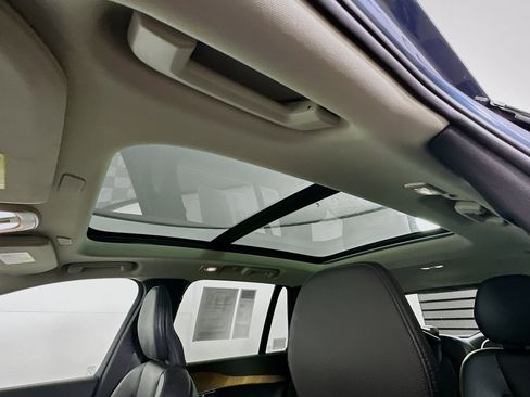 Used 2023 Volvo XC90 B6 Plus w/ Protection Package Premier image 25