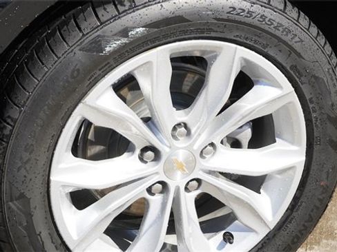 Used 2024 Chevrolet Malibu LT image 11