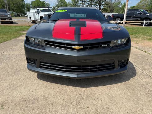 Used 2015 Chevrolet Camaro SS RWD image 2