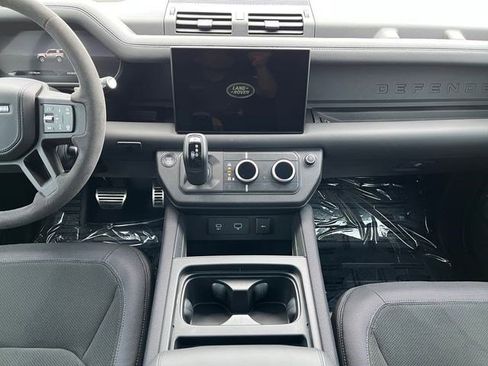 Used 2024 Land Rover Defender 90 Carpathian Edition AWD/4WD image 17