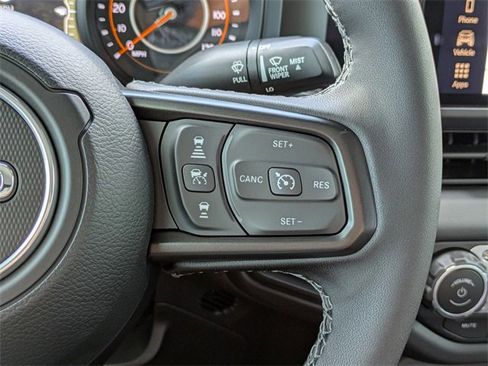 New 2025 Jeep Gladiator Sport image 25