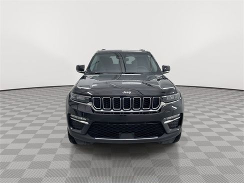 Used 2023 Jeep Grand Cherokee Limited image 3