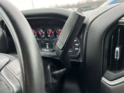 Used 2020 Chevrolet Silverado 1500 Custom w/ Custom Value Package image 25