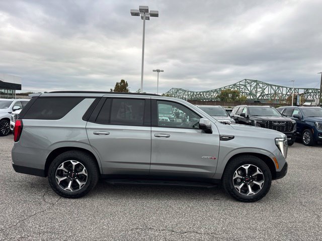 Certified 2025 GMC Yukon AT4 w/ Technology Package AWD/4WD image 6