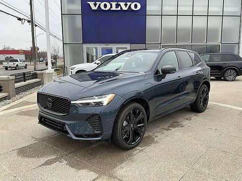 New 2026 Volvo XC60 T8 Ultra w/ Climate Package AWD/4WD image 3