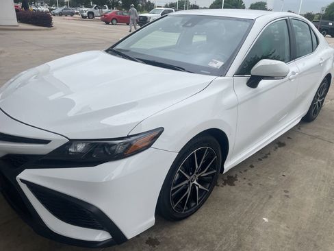 Used 2024 Toyota Camry SE w/ Cold Weather Package AWD/4WD image 24