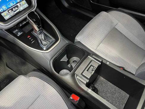 Used 2024 Subaru Outback Premium image 30
