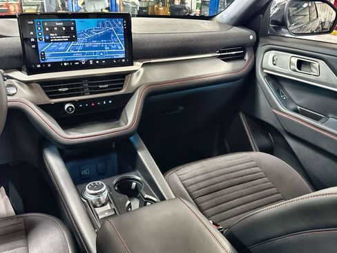 New 2026 Ford Explorer ST-Line w/ ST-Line Street Pack RWD image 27