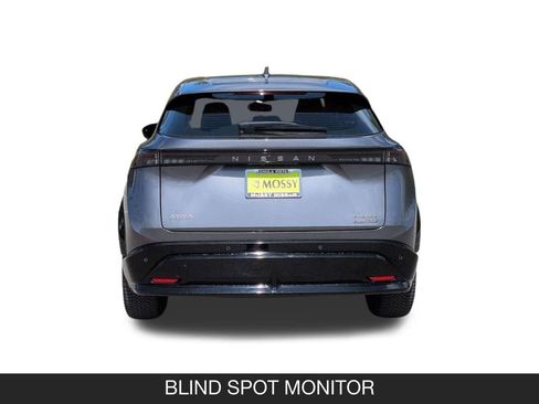 Used 2023 Nissan Ariya AWD image 9