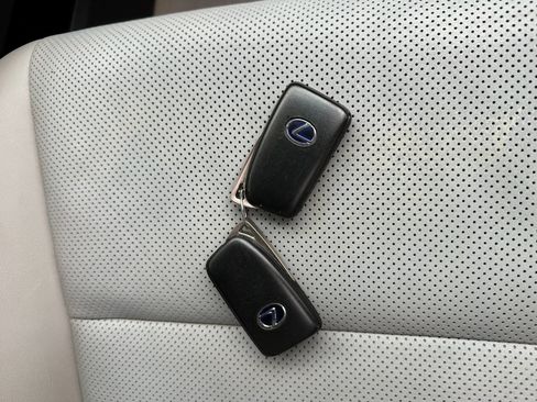 Used 2016 Lexus RX 450h AWD image 29