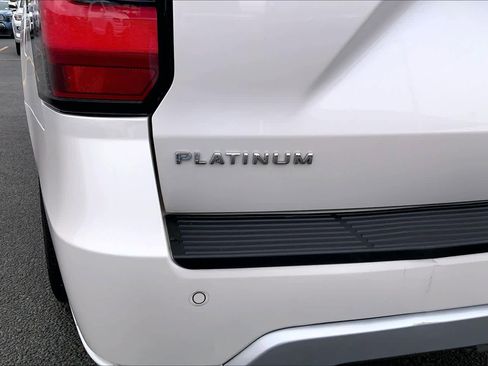 Used 2019 Ford Expedition Max Platinum AWD/4WD image 10