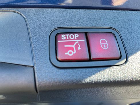 Certified 2025 Mercedes-Benz GLB 250 GLB 250 image 20