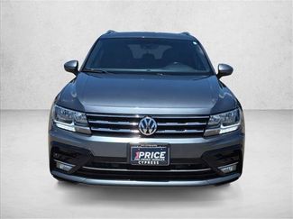 Used 2018 Volkswagen Tiguan SEL w/ R-Line Package FWD video 2