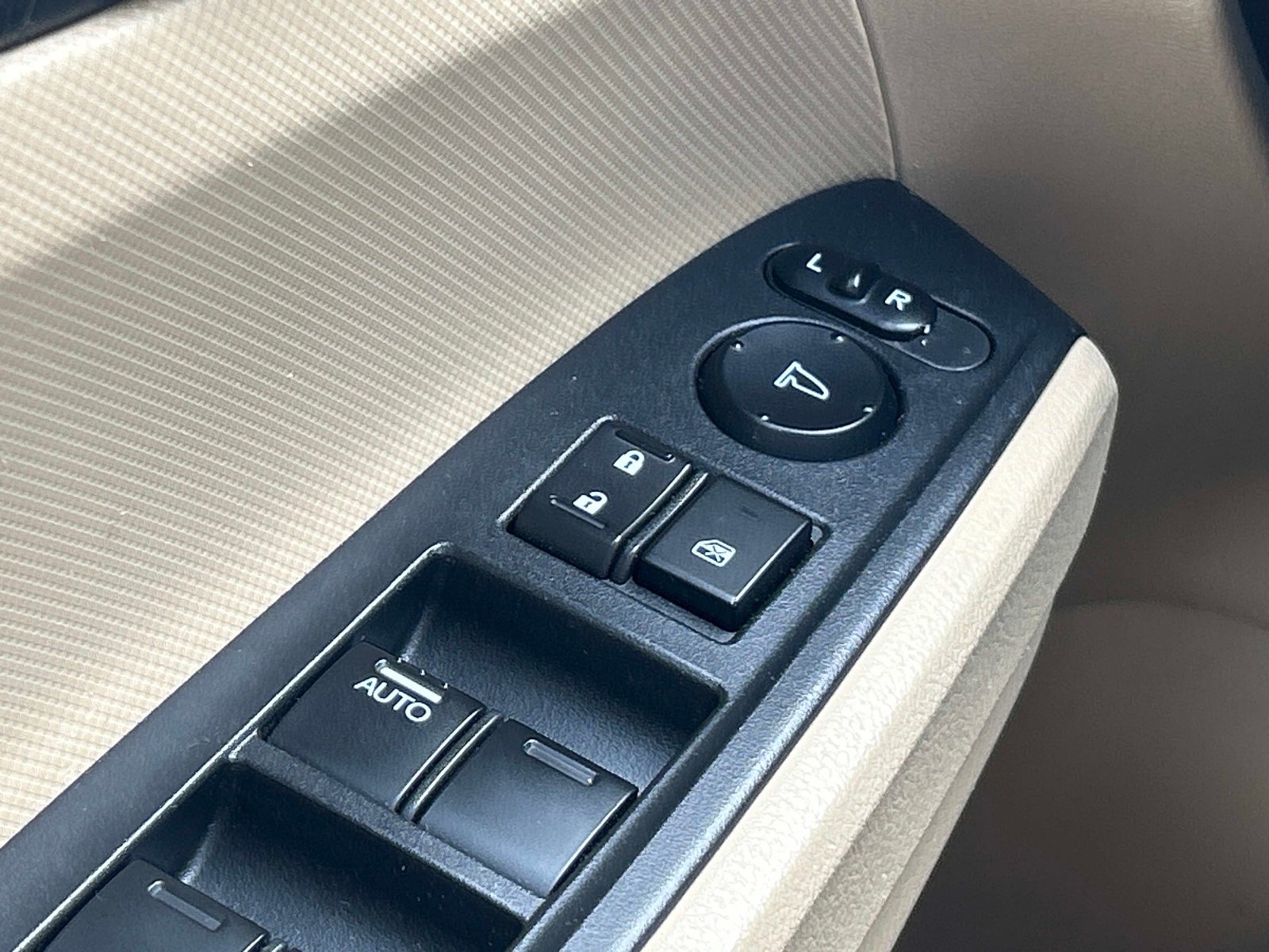 Used 2012 Honda Accord LX image 30