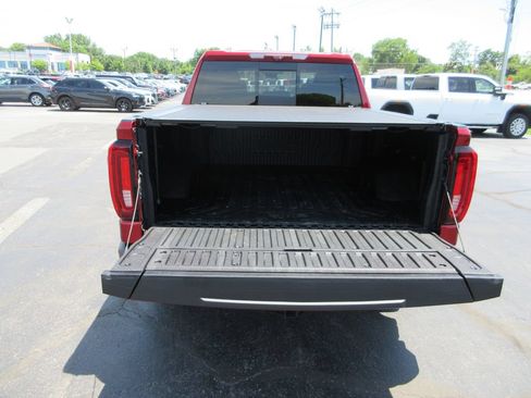 Certified 2022 GMC Sierra 1500 AT4 w/ AT4 Premium Package AWD/4WD image 9