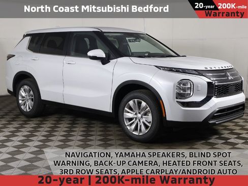 New 2026 Mitsubishi Outlander ES image 1