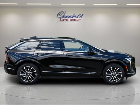 Used 2025 Cadillac Optiq Sport 1 AWD/4WD image 3