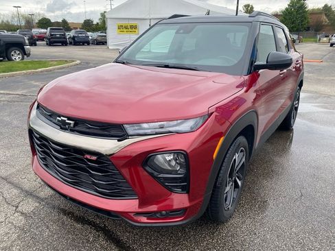 Used 2021 Chevrolet TrailBlazer RS w/ Convenience Package FWD image 3