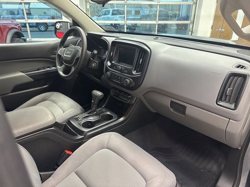 Used 2020 GMC Canyon 2WD Crew Cab w/ Convenience Package image 22