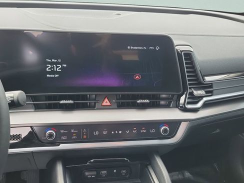 Used 2023 Kia Sportage EX image 25