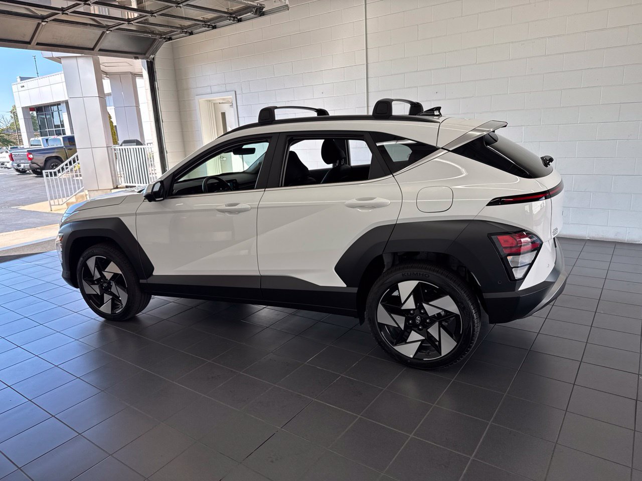 Used 2026 Hyundai Kona Limited AWD/4WD image 5