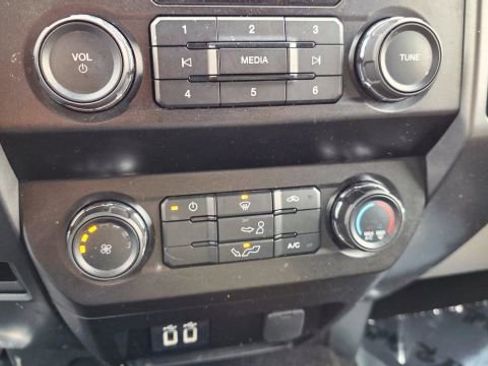 Used 2019 Ford F150 XLT AWD/4WD image 15